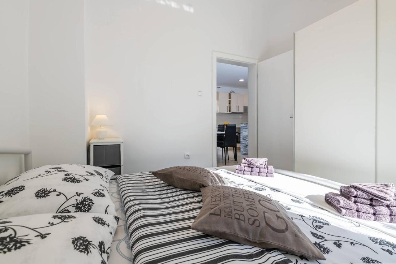 Apartment Petra PUY Exterior foto